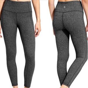 Athleta High Waist Criss Cross Power Up 7/8 Leggings S Black Gray White